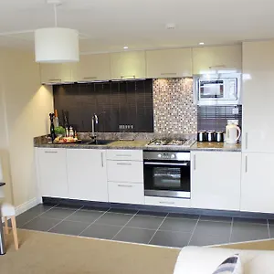 Silversprings - Centre With Parking Apartment