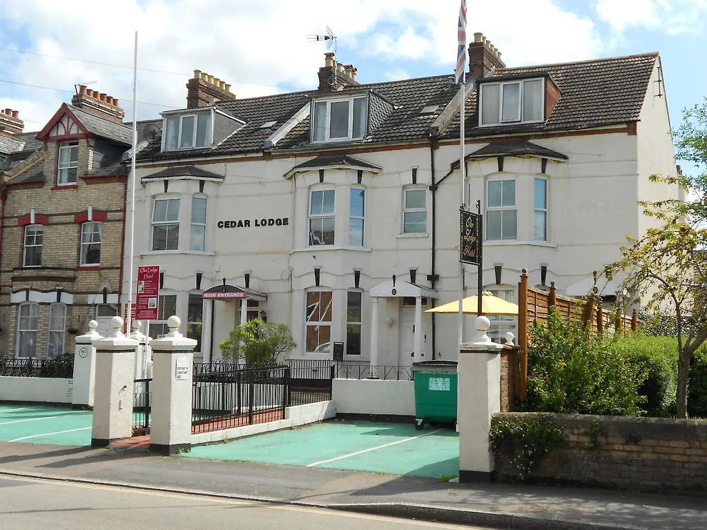 Cedar Lodge Hotel Exeter